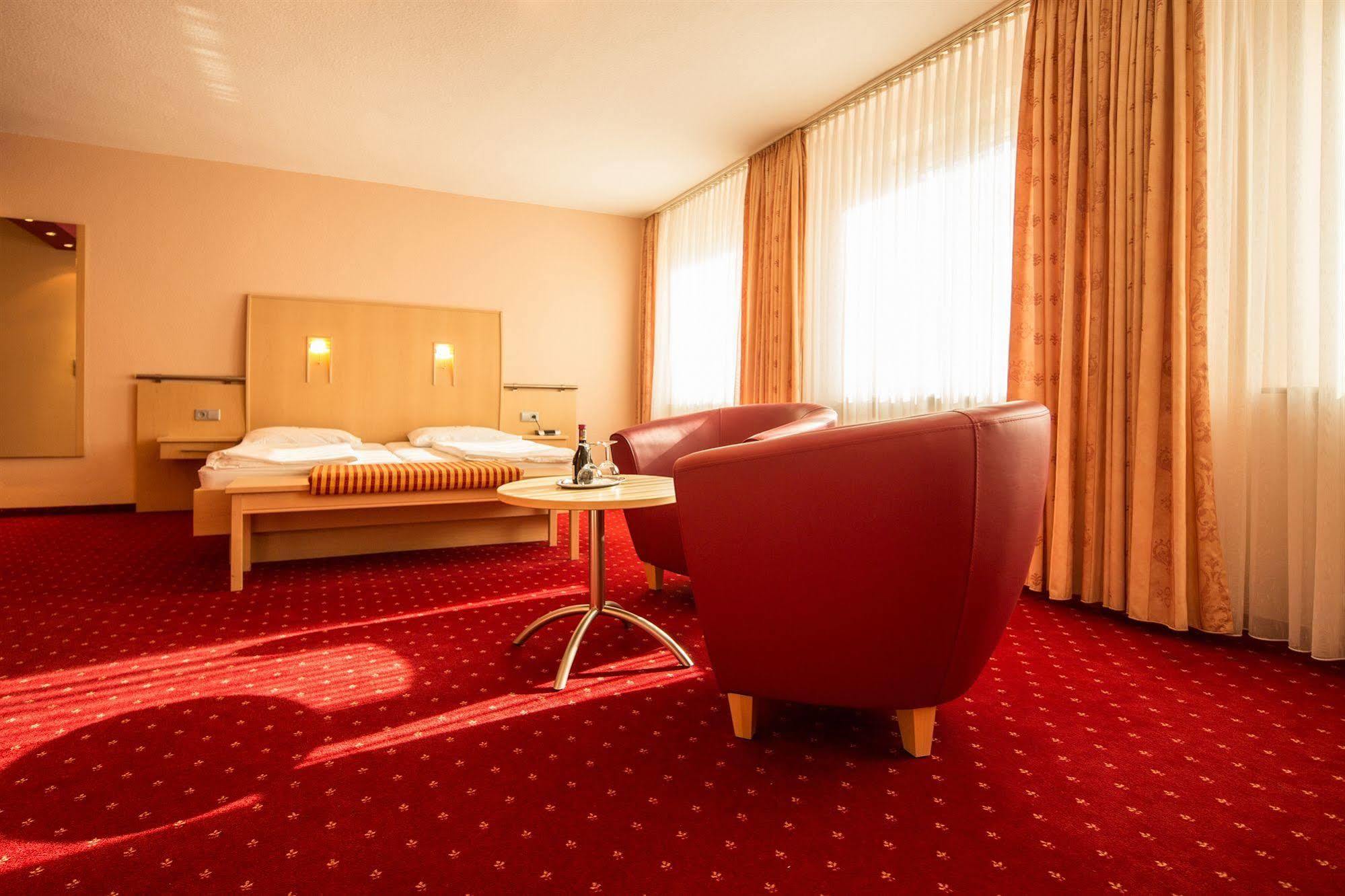 Heikotel - Hotel Windsor Гамбург Экстерьер фото
